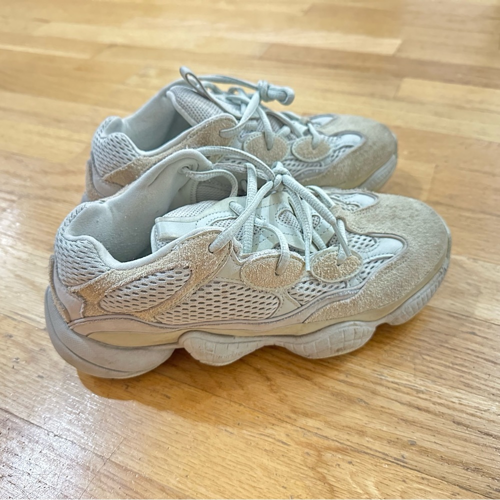 Yeezy boots 500